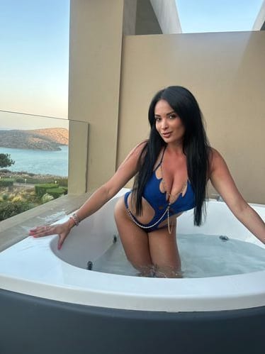 Anissa Kate